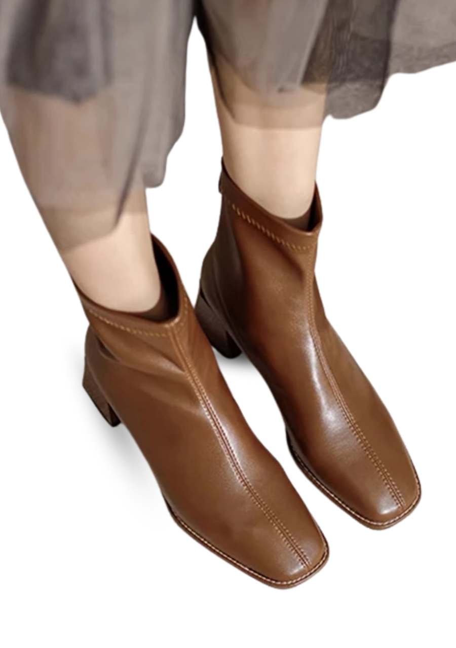 Sarlat Boot – Cozy & Stylish with Thick Heel