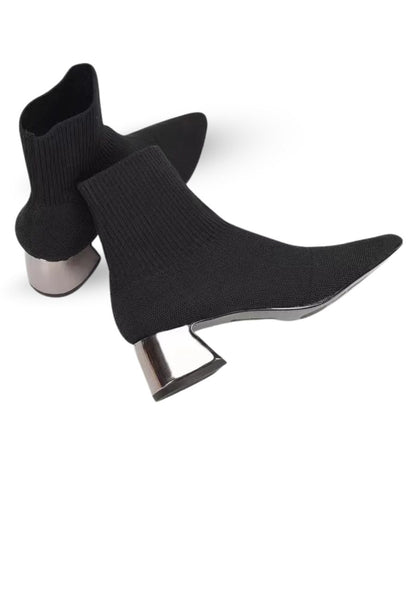 Albi Boot – Pointed Toe & Stretchy Chunky Mid Heel