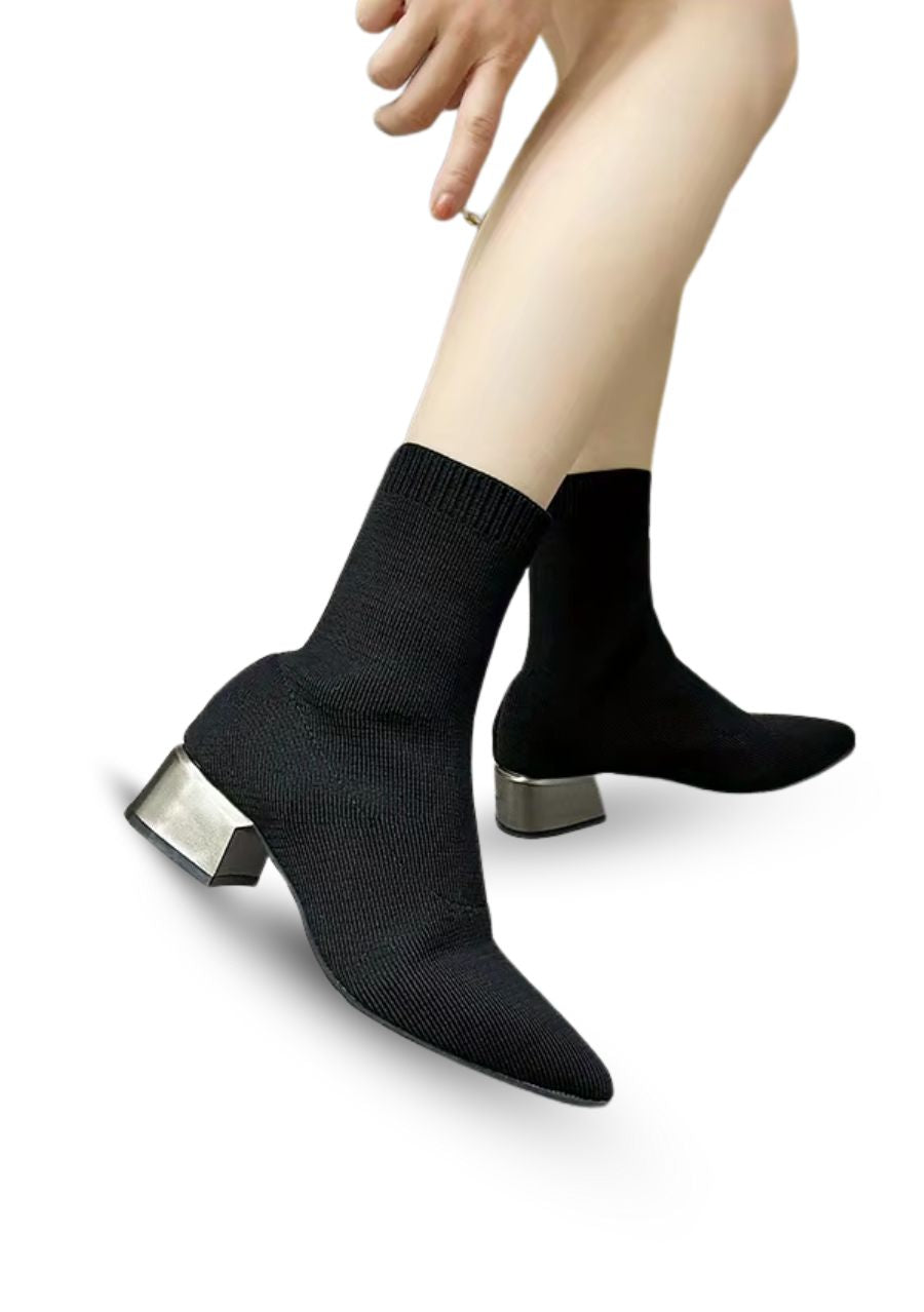 Albi Boot – Pointed Toe & Stretchy Chunky Mid Heel