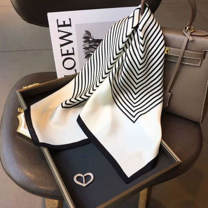 Foulard Ligne Élégante